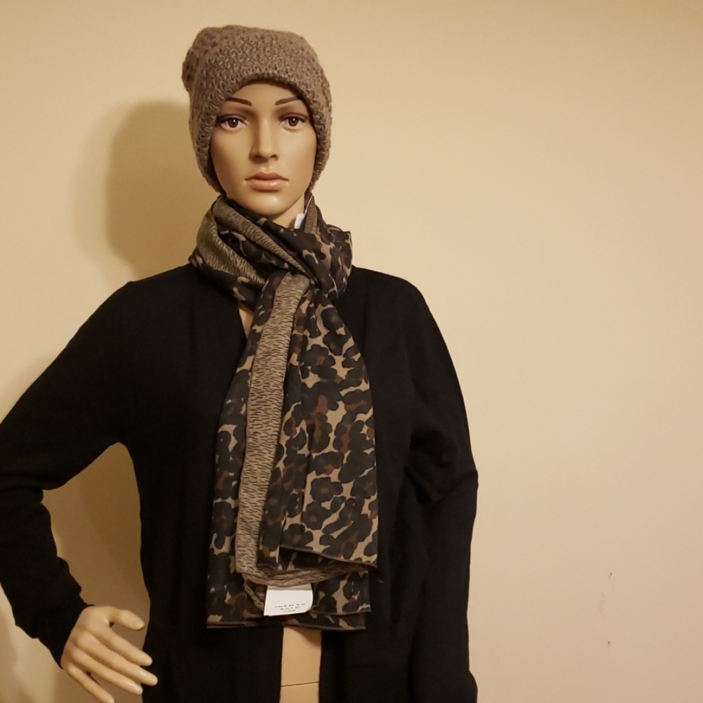 Scarf - Picture 3 of 5